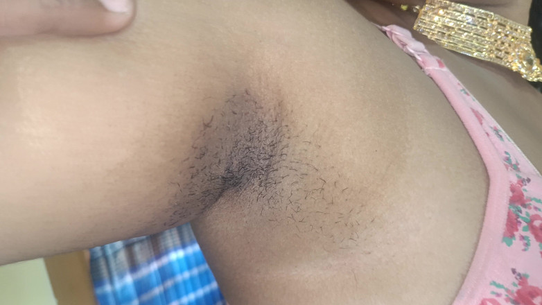 Laxi ammu: Styvsyster hemgjord het romantik