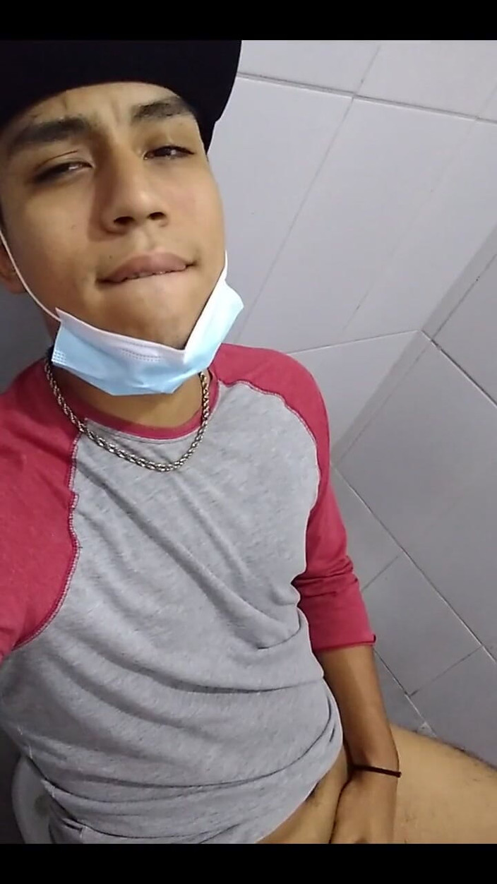 AlexAlejandro13: 5 minut w toalecie