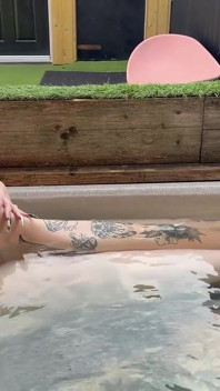 Hot Tub Feet-wave