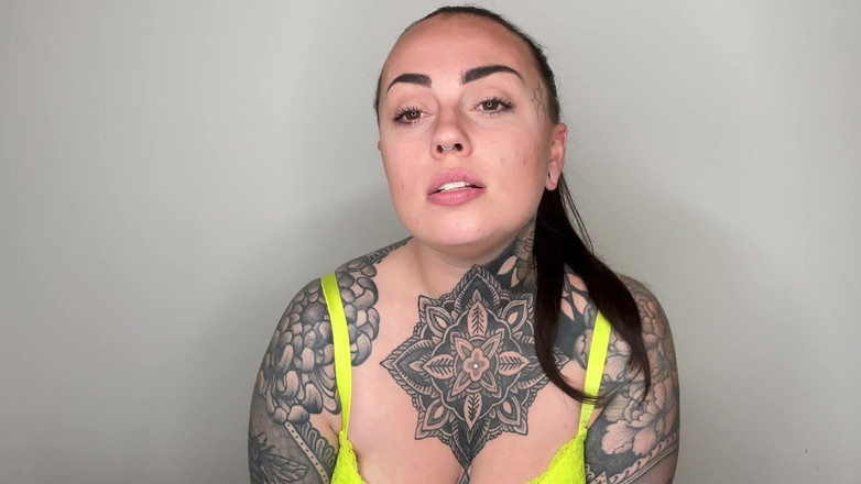 Miss Valentina: Anální trénink Sissy