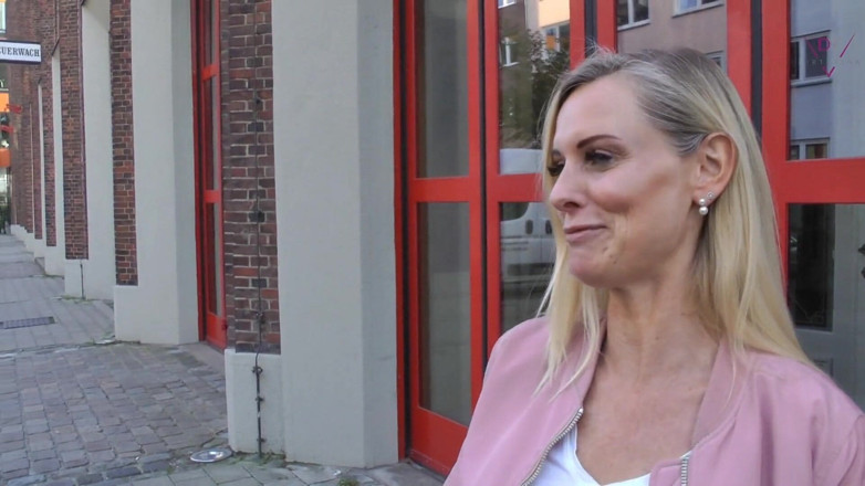 Dirty Tina: Zaledwie osiemnaście!