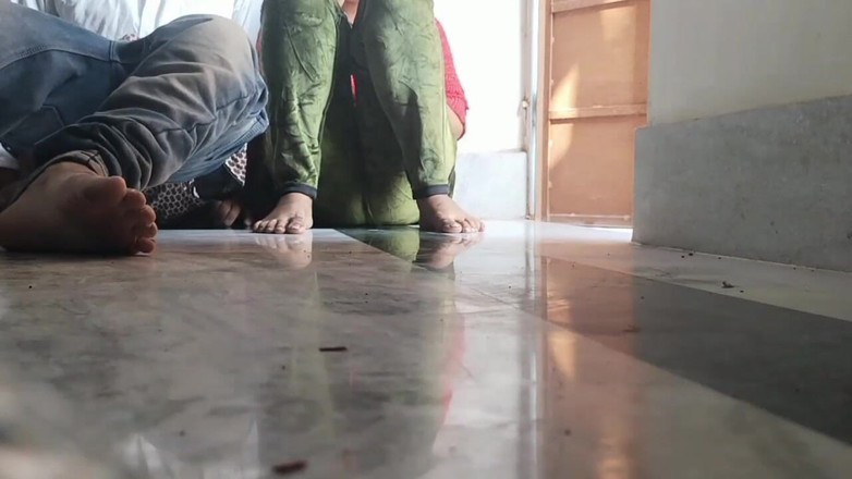 Nazima Khan: 교실에서 아무도 없을 때 진짜 남친과 함께하는 인도 진짜 여친 자지