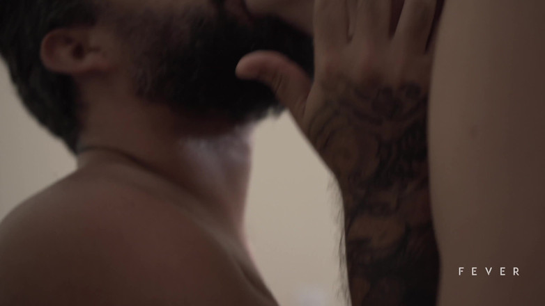 Fever Films: Moglie e marito nel loro giorno libero