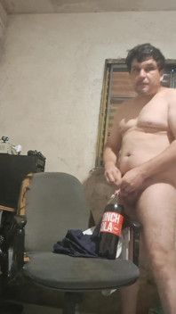 Eu vou levantar o quanto eu quiser com meu pau