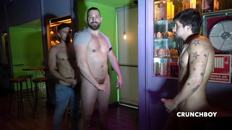 Bare pornstars from Barcelona: Enzoi Rimenez Veron tarafından ham kullanılıyor