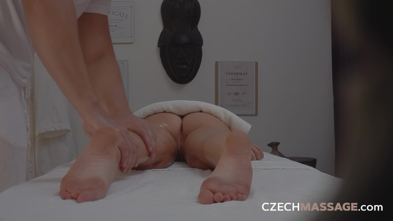 Czech Massage: นวดเช็ก 21: หีสาวผมบลอนด์โดนนวดให้สมบูรณ์แบบ