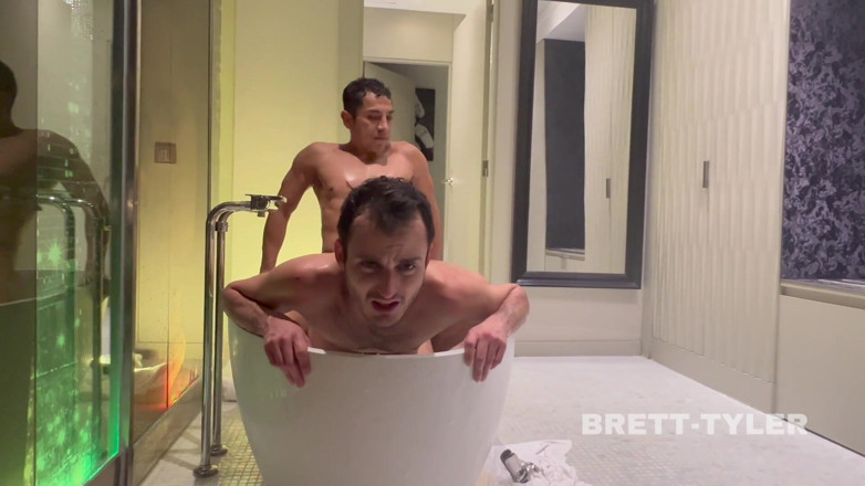 Brett Tyler: Lubang kencing penuh