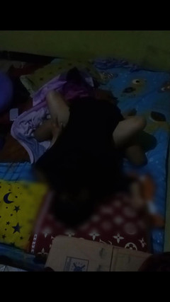 Famly sex: Disfrutando de su coño virgen pero seguí haciéndolo