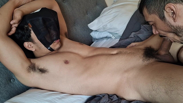 Bare skin man: Impossible Not to Cum Deep Oral