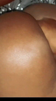 흑인 대물 자지에게 따먹히는 음란한 밀프