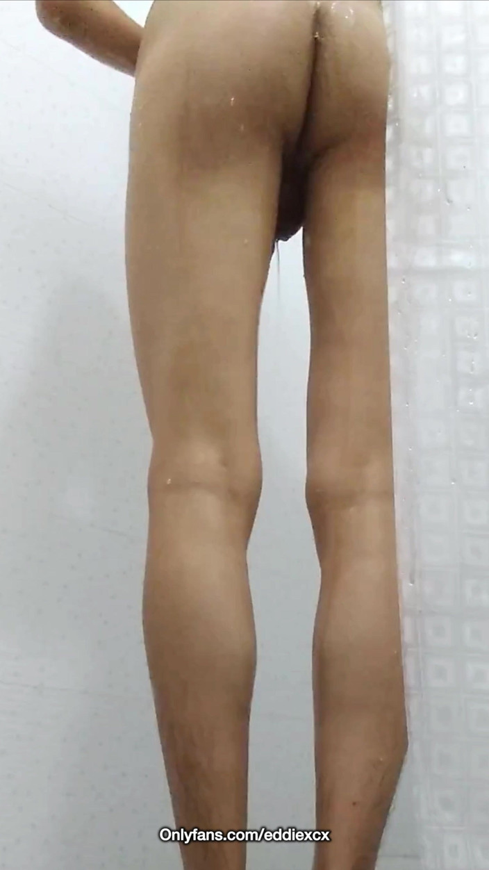 eddiexcxc: Jerami dan mandi selepas tiba dari sekolah