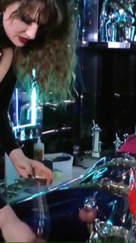 Lady Lilith - Blocată timp de 2 săptămâni în dispozitiv de castitate xxs steelworxx