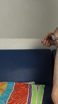 Älteres Paar Hat Intensiven Sex Im Wohnzimmer Ihres Hauses, Selbstgedrehter MILF-sex