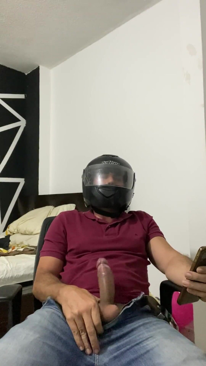 Latin mature king: Messenger si masturba per le mie foto parte 1