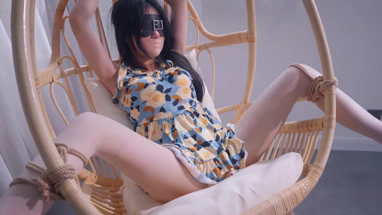 Aisan girl bondage: Ms14-using a Vibrator to Bring a Girl to Orgasm