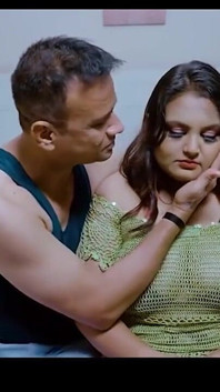 Indian Chubby Girl with Big Nipple Enjoy Sex with His Boyfreiend in Hotel Room