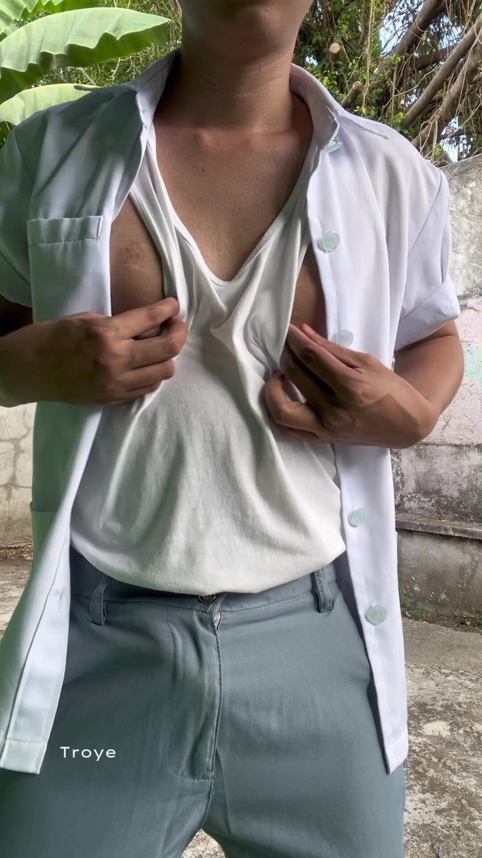 Troye_AsianPinoy: Můj učitel mě žádá o video pro lepší známky