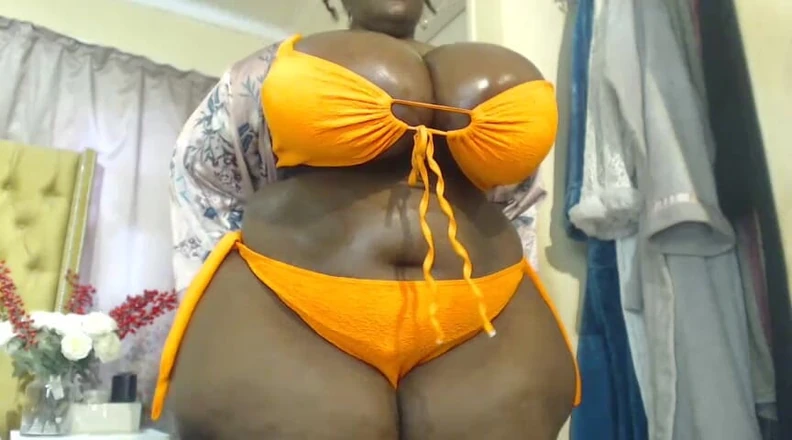 Legendary Booty Overdose: I Need Your Dick in Between My Huge Tits