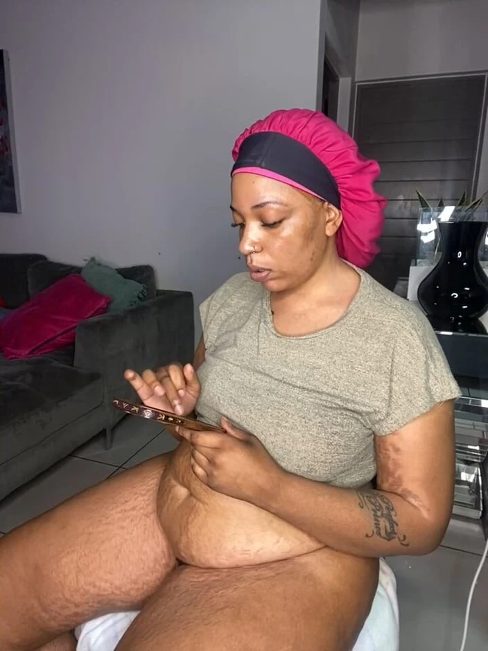 Big black clapping booties: Jack off to Extremely Great, Episode 1008