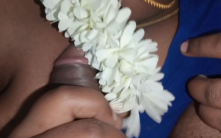 Veni hot: Ehefrau bereitet penis des teen-freundes für sex mit erotischem gespräch...