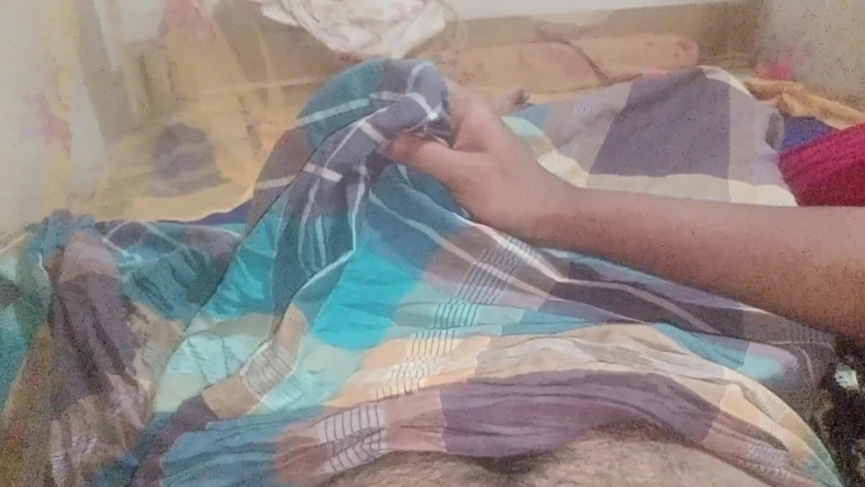 SexTv26: Menina no quarto vídeo real com sua amiga se masturbando