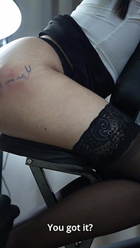 Culo tatuato porno