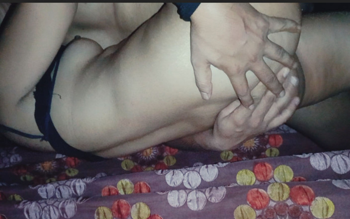 Hot Sis: Tvrdý sex ve stoje, plná nahá nevlastní sestra, užívejte si