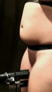 丰满女孩高潮