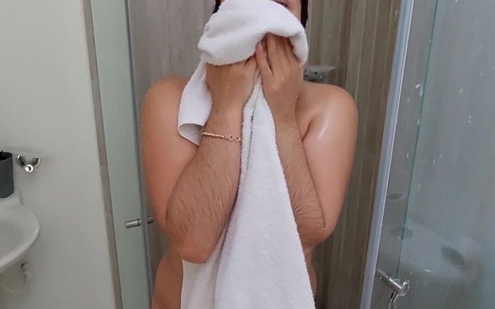 DiablaLatinaTour: Sexe sous la douche avec une Péruvienne