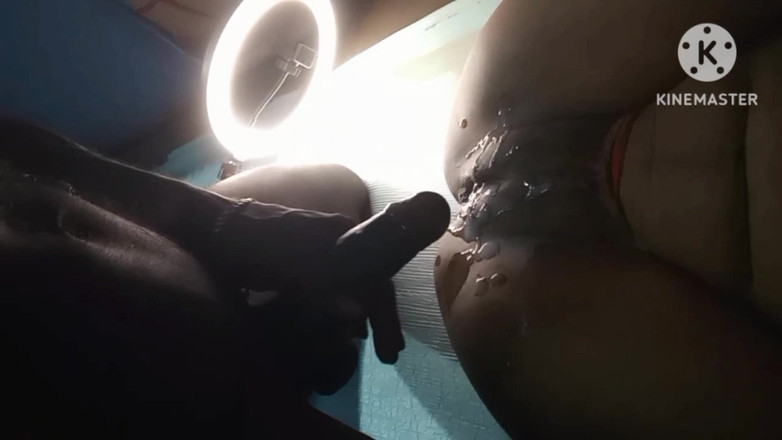 Raja puja: Indická babhi tvrdě šuká s přítelem manžela.