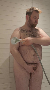 Chub Showers in Hotel
