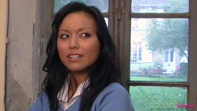College Uniform: Wywiad z udziałem Lily S