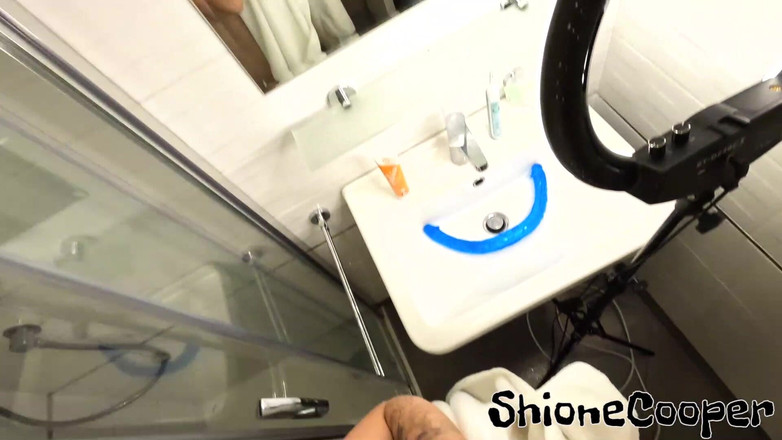 Shione Cooper: Ia shover și rade-mi pizda cu mine POV cameră pe capul...