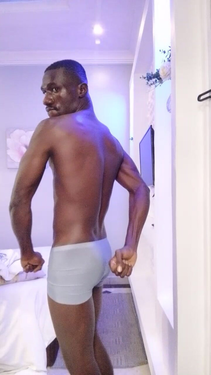 solomonnaija: Sexy Man