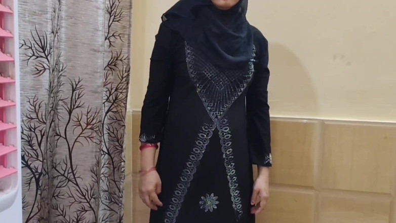 Khushboobhabi: Zia, awak seorang abang ipar.
