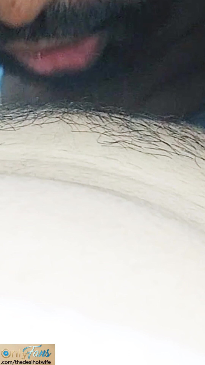 TheaDesiHotwife: Lần Thứ 2 Cắm Sừng Người Chồng Nhỏ Bé Của Tôi...