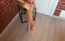Mari Mott: Ben ve amcığımın zevk için yediği yağlı çoraplarım