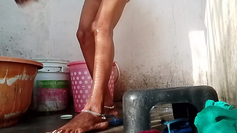 Geeta99: 처음으로 자위