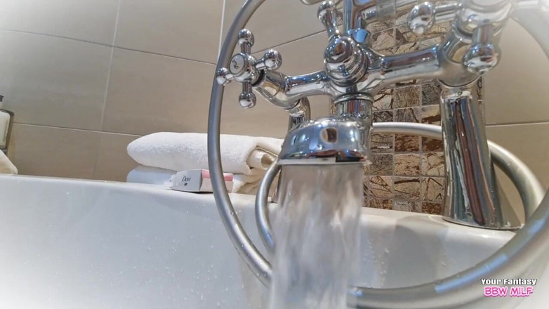 BBW_Wife: Aunty in the Bath (homemade Wife MILF PAWG BBW Fetish Mature...