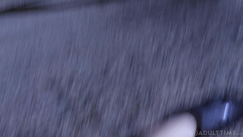 Adult Time: Adult time - 与whitney Wright、juan lucho和joanna Angel的疯狂肛交3P