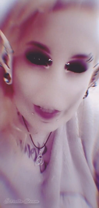 Estrella Steam: Dark elf smokes a cigarette