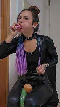 Ballons to Pop Fetish B2p