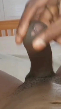 Nata4sex se simte Honry masturbându-se în pat