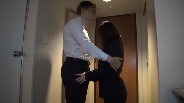 Asians in love: Ejaculare înăuntru cu doamna de la birou 2 (N)