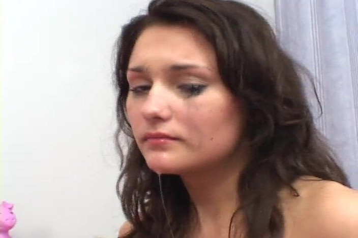 Nikky Thorne's Amateur Teen Casting: Мокру і молоду аматорську дівчину відтрахали на прослуховуванні - bic 354