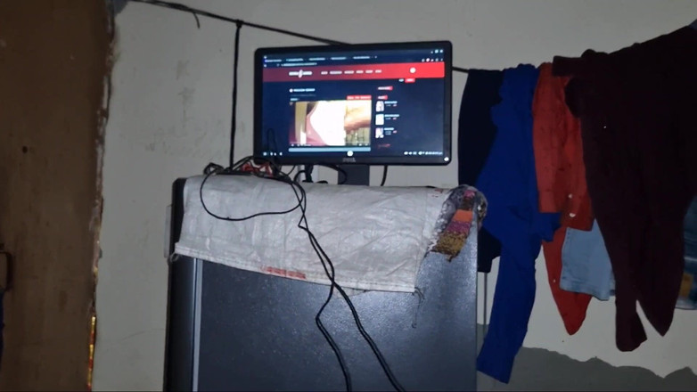 Dupdufyryrufggyu: 继阿姨让我的阴户让我的鸡巴疯狂