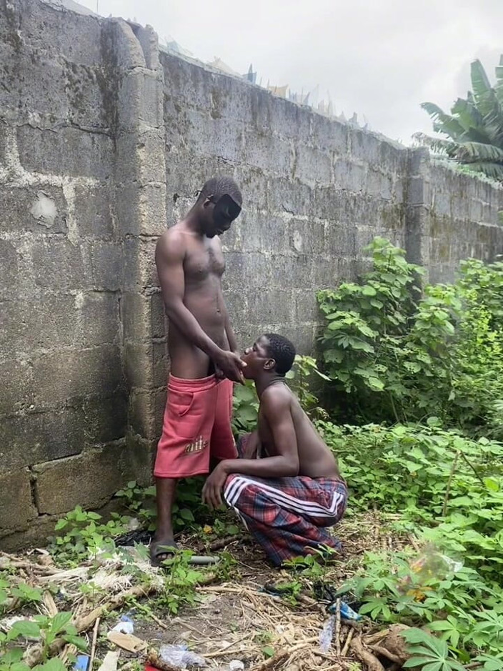 Thelittle_brown: Bush Fucking Section
