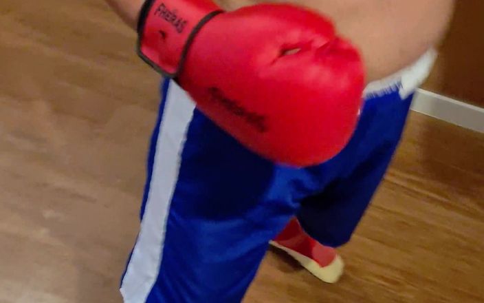 Combat and fetish: Heavyhitterboxer Vs.你 第1部分