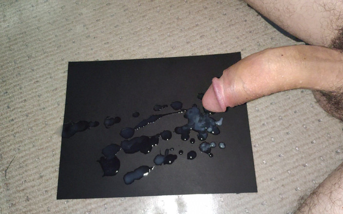 Curved One: Kontol panjang pria kulit putih muncrat sampai banjir sperma