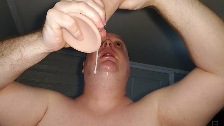 Charlieboy69: Munspridare deepthroat 3 enorm king cock dildo